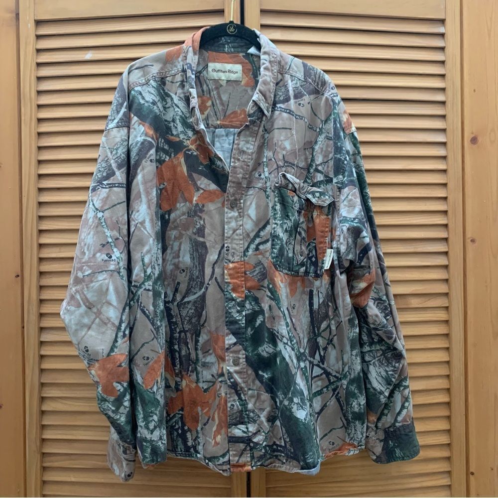 Outfitters Ridge Camo Button Up size 3XL